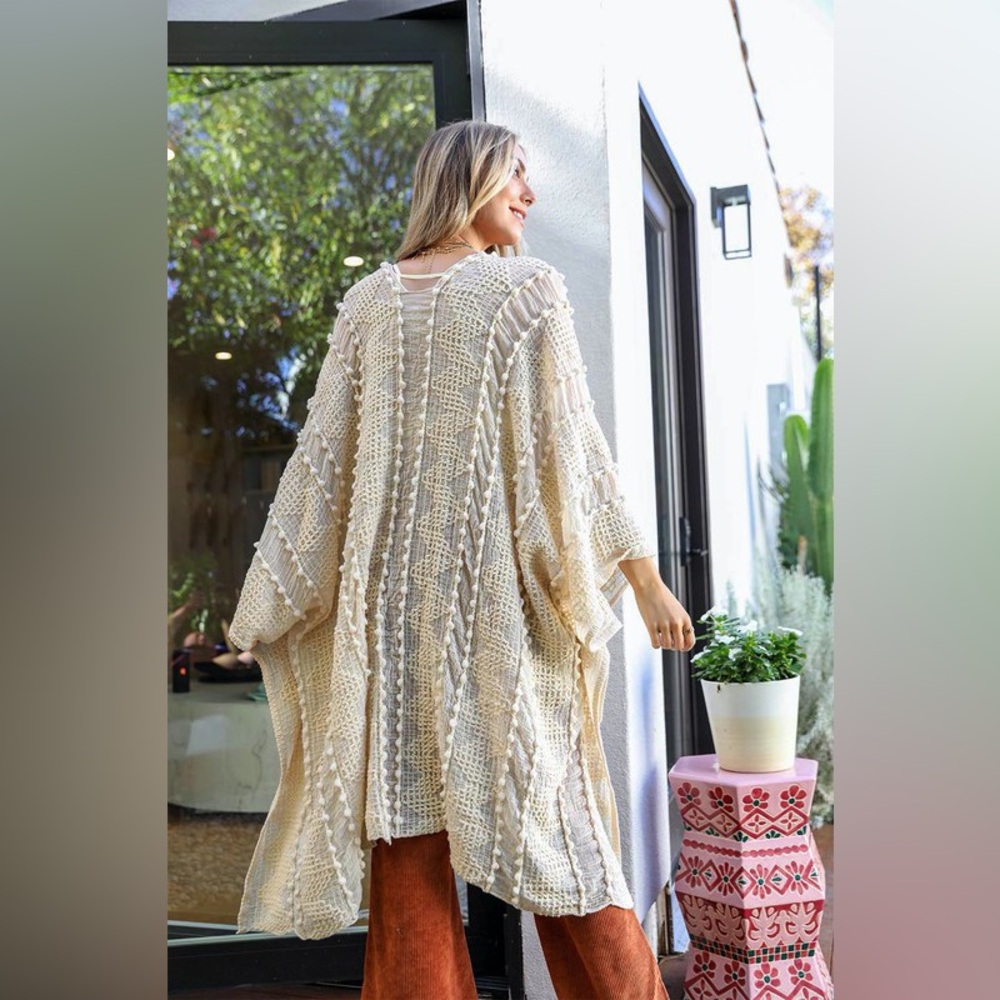 236.  LAST 1! Embroidered Soft Bohemian oversized cream duster cardigan kimono - Picture 4 of 5